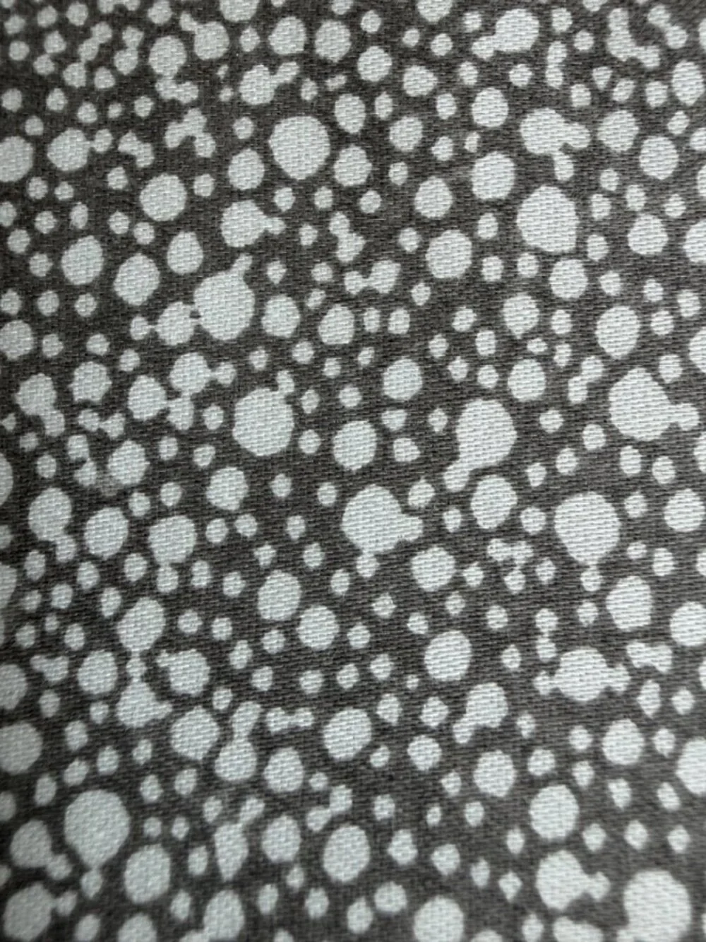 GRAY PEBBLE PATTERN Wamsutta 400 TC 100% Cotton Sateen King Pillowcases NEW